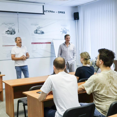 На омском предприятии «ОДК-Сатурн» завершилась летняя практика студентов трека «Крылья Ростеха»