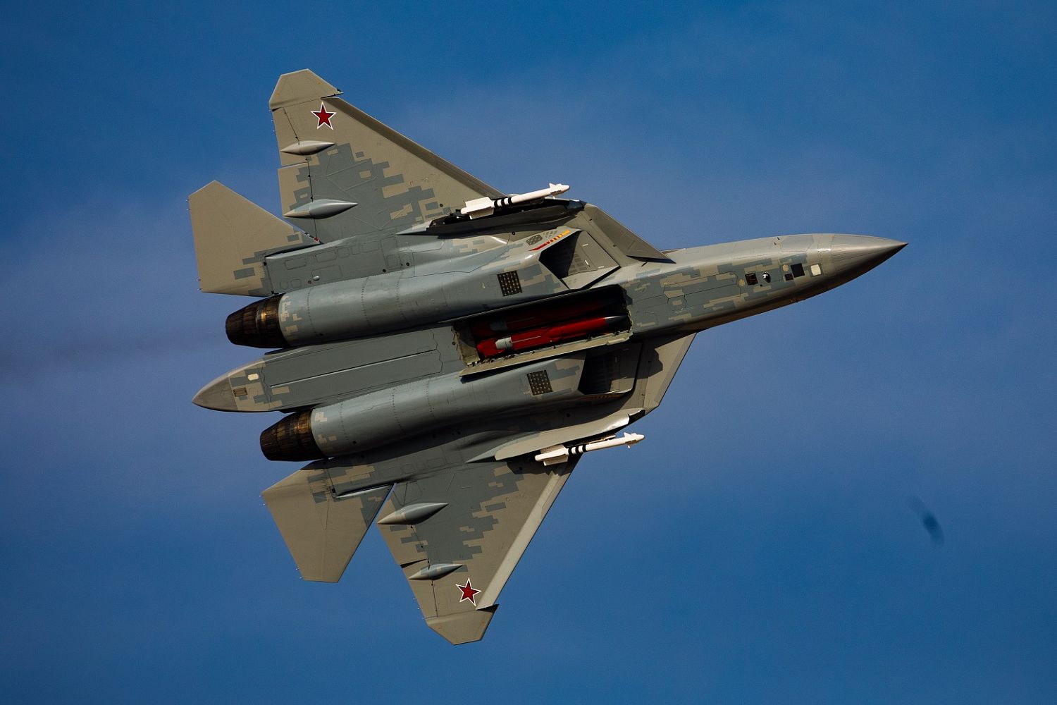 Rosoboronexport Presents the Latest Missile for the Su-57E