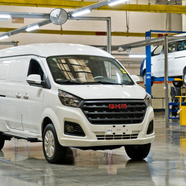 АВТОВАЗ начал производство коммерческих моделей нового бренда SKM