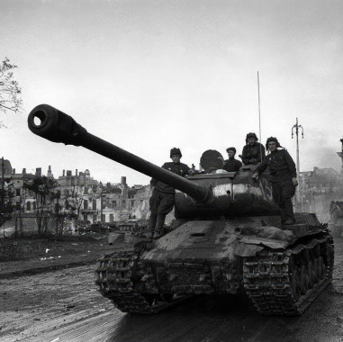 Конструкторы стальных машин. Часть II