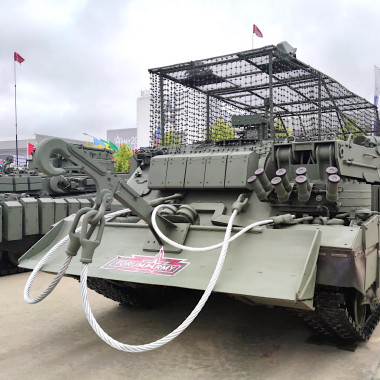 Концерн «Уралвагонзавод» отправил в войска партию модернизированных БРЭМ-80