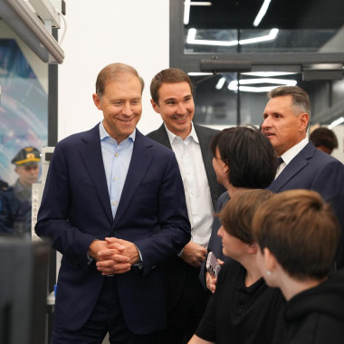 Denis Manturov's Visit to the Istok-RTU MIREA Innovative Technology Park in Fryazino
