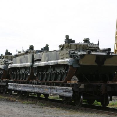 «Высокоточные комплексы» передали в войска новую партию БМП-3 