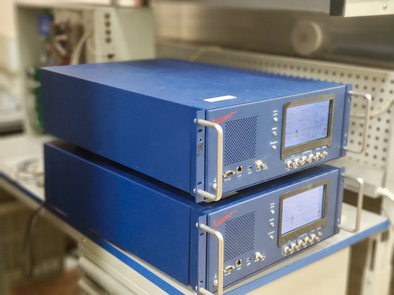 Ростех презентовал первый отечественный цезиевый стандарт частоты на ЦИПР-2025