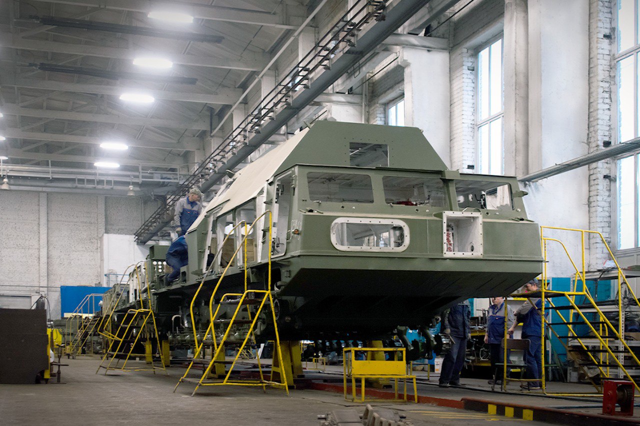 Lipetsk Mechanical Plant has Fulfilled the Public Contract for Supply of Self-Propelled Caterpillar Tracks 