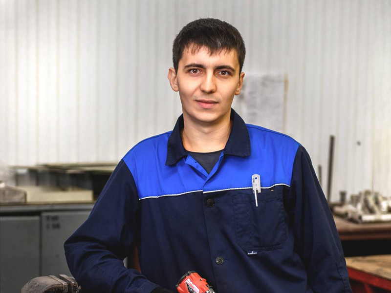 Профессии Ростеха: слесарь механосборочных работ