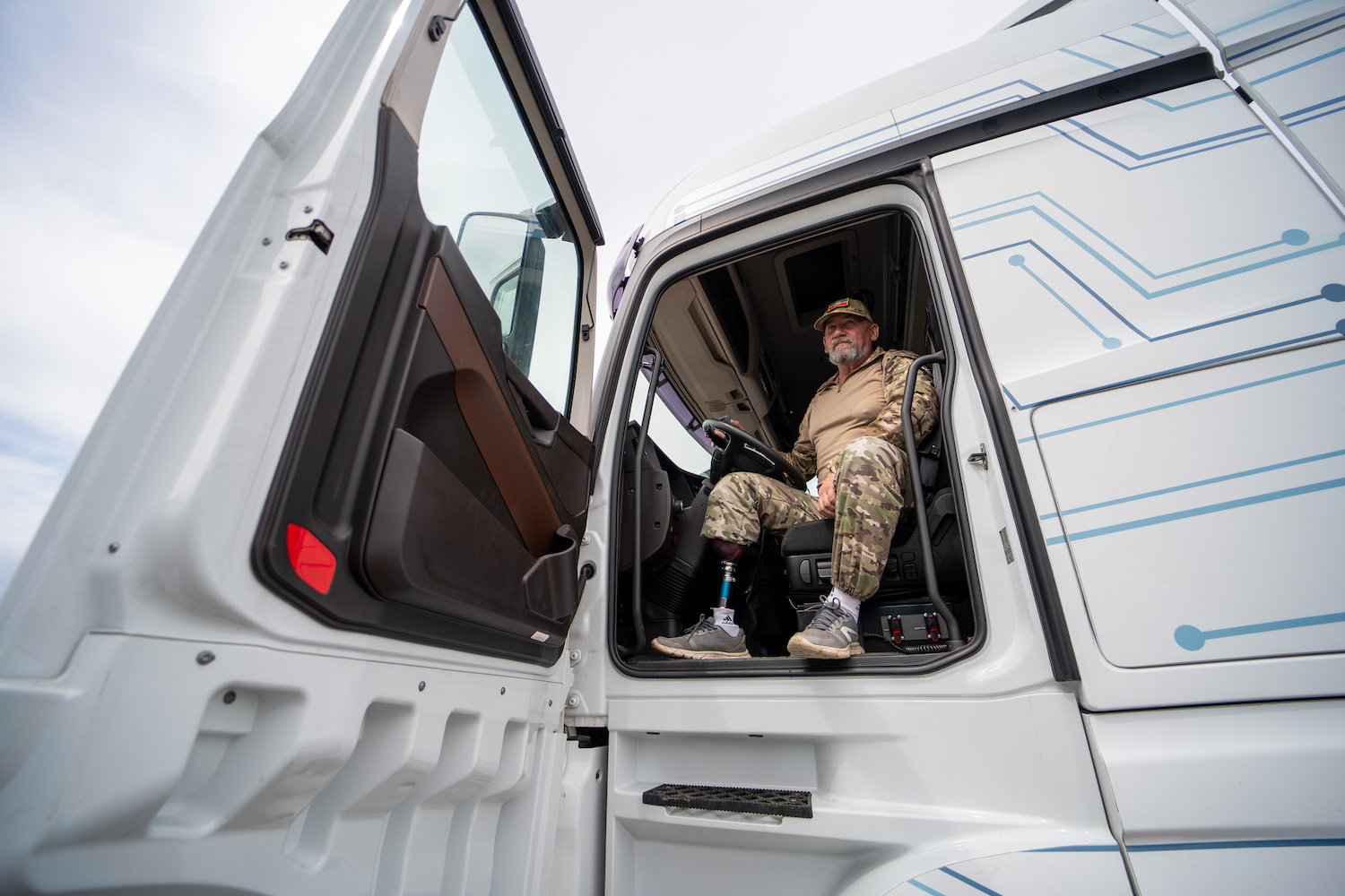 Ветераны СВО протестировали новейшую модель КАМАЗа