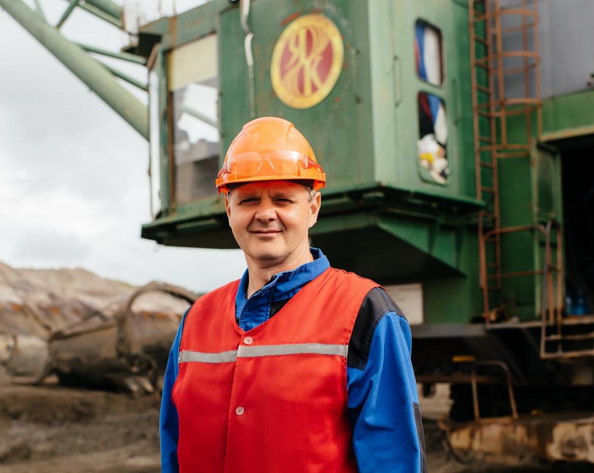 Профессии Ростеха: машинист шагающего экскаватора