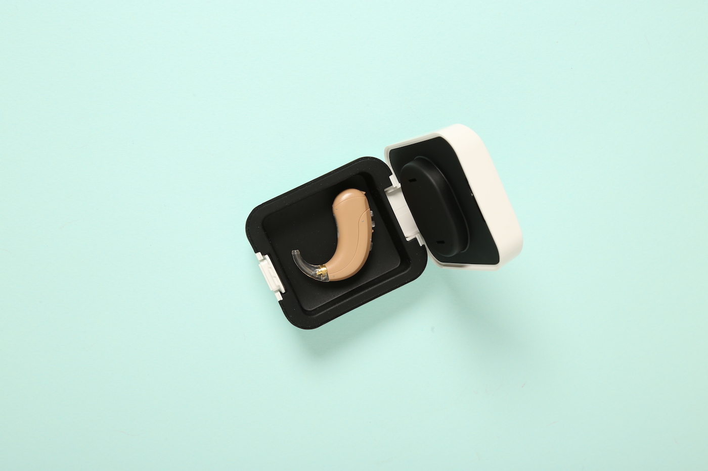 В Госдуме обсудили поддержку проекта по выпуску слуховых аппаратов НОТА® 