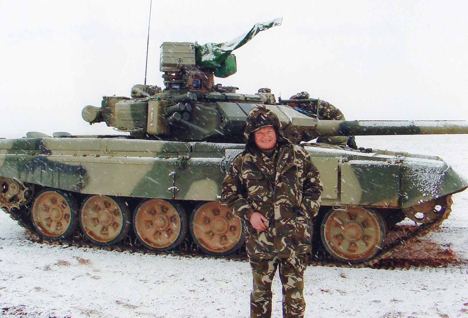 Ушел из жизни один из создателей танка Т-90 Николай Молодняков