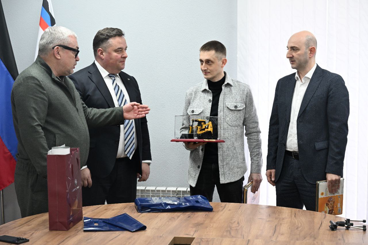 «Высокоточные комплексы» будут автоматизировать самосвалы в ДНР для работы в карьерах