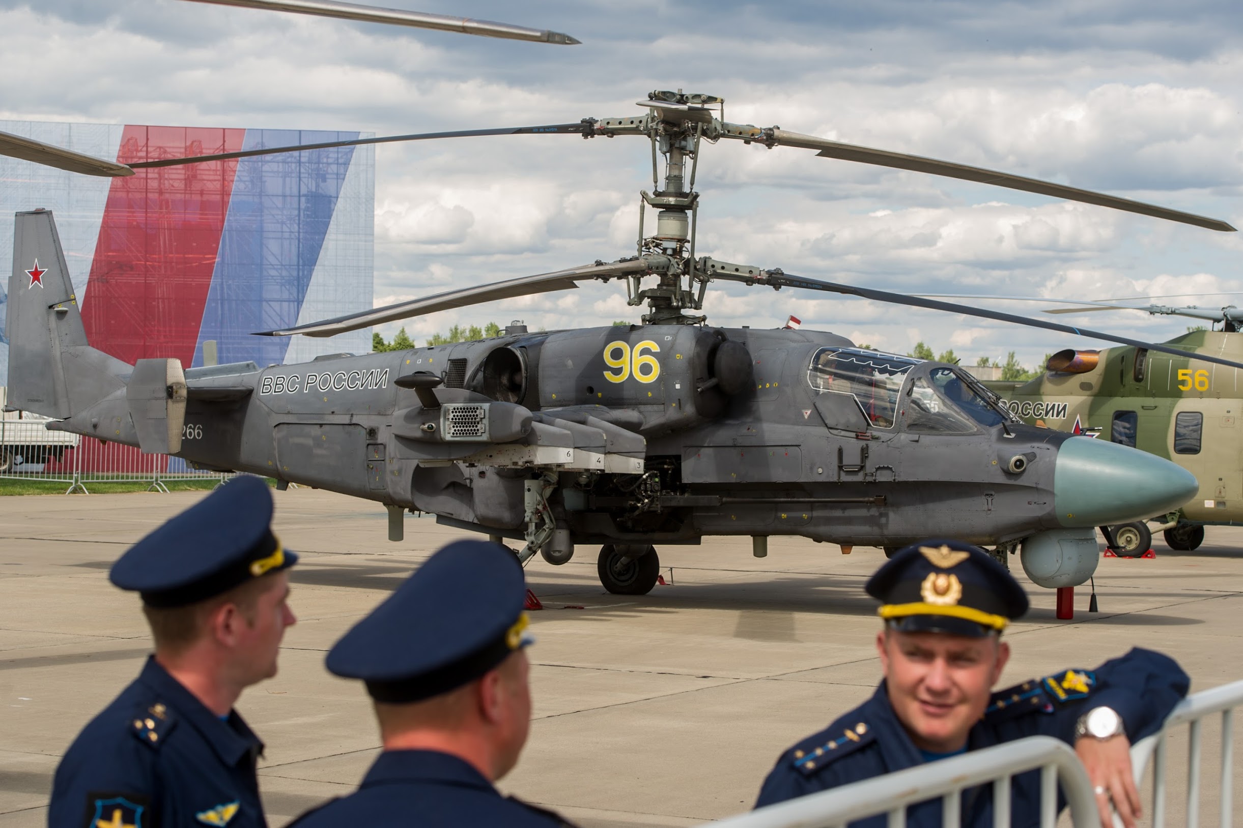 Russian Army Receives new "Alligator" Helicopters