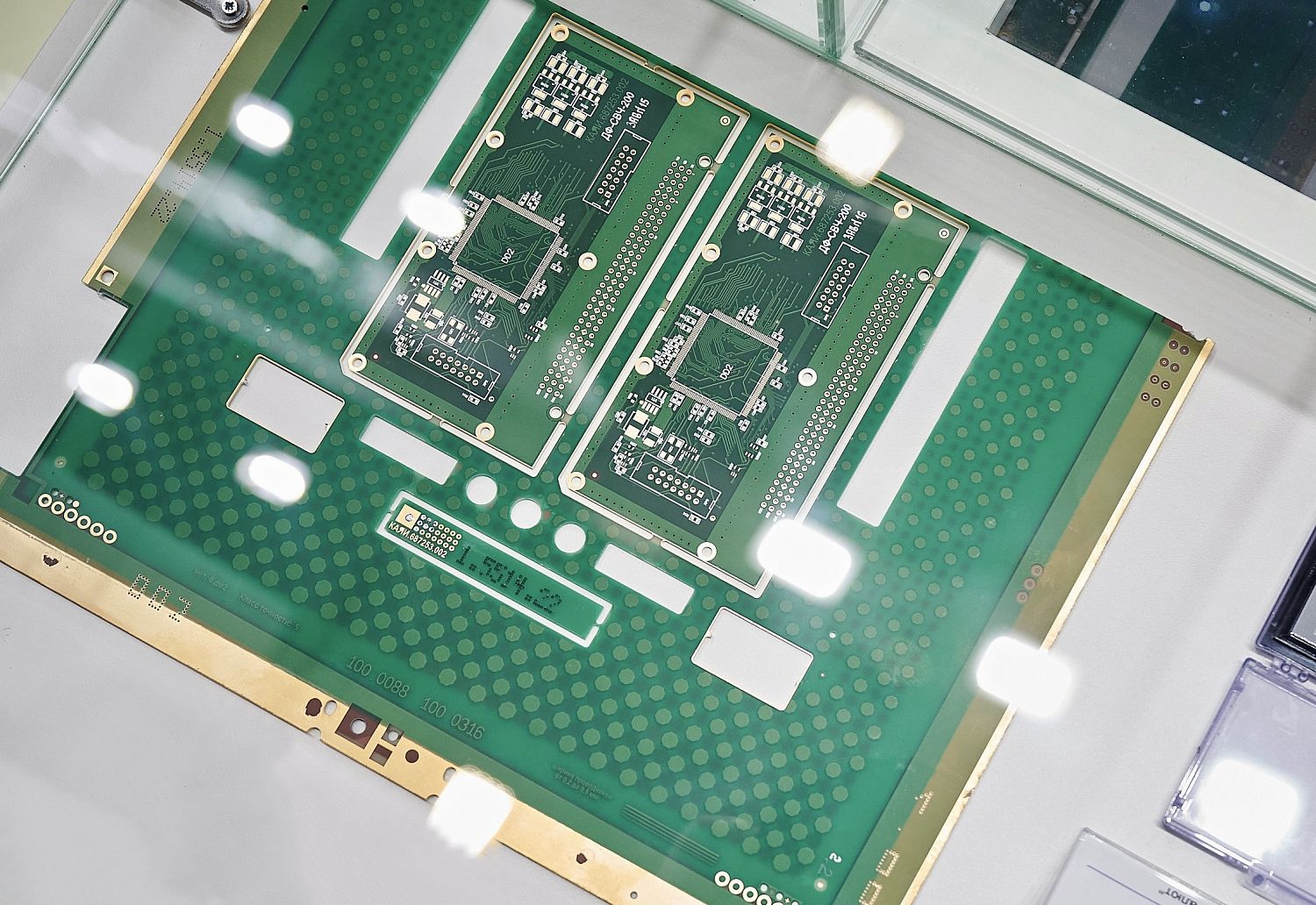 Ростех и РАН создадут новый класс радиоэлектронной аппаратуры на основе ферритов