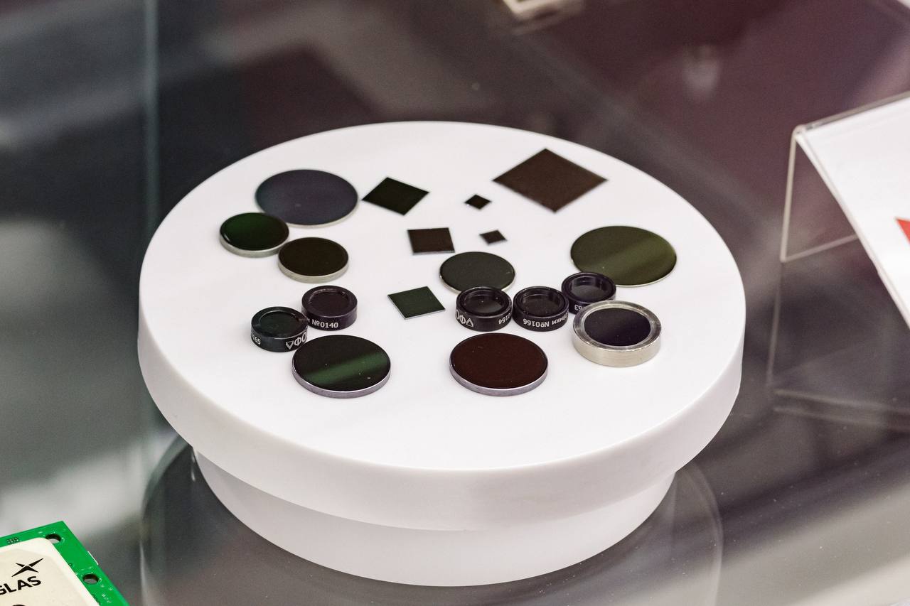 Rostec Import-Substituted IR Filters for Research and Industrial Objectives