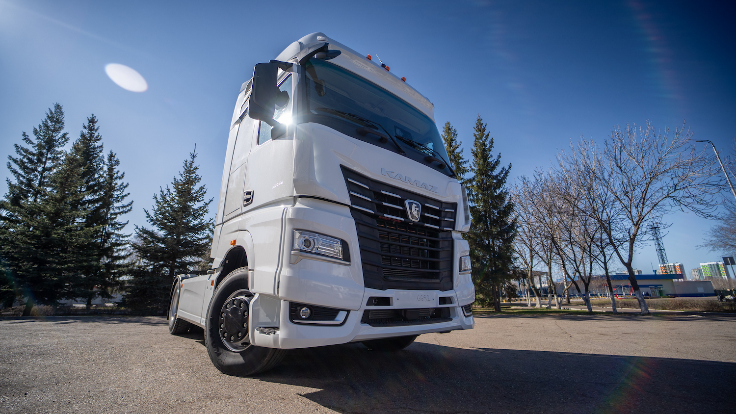КАМАЗ изготовил серийную партию инновационных грузовиков поколения К5+