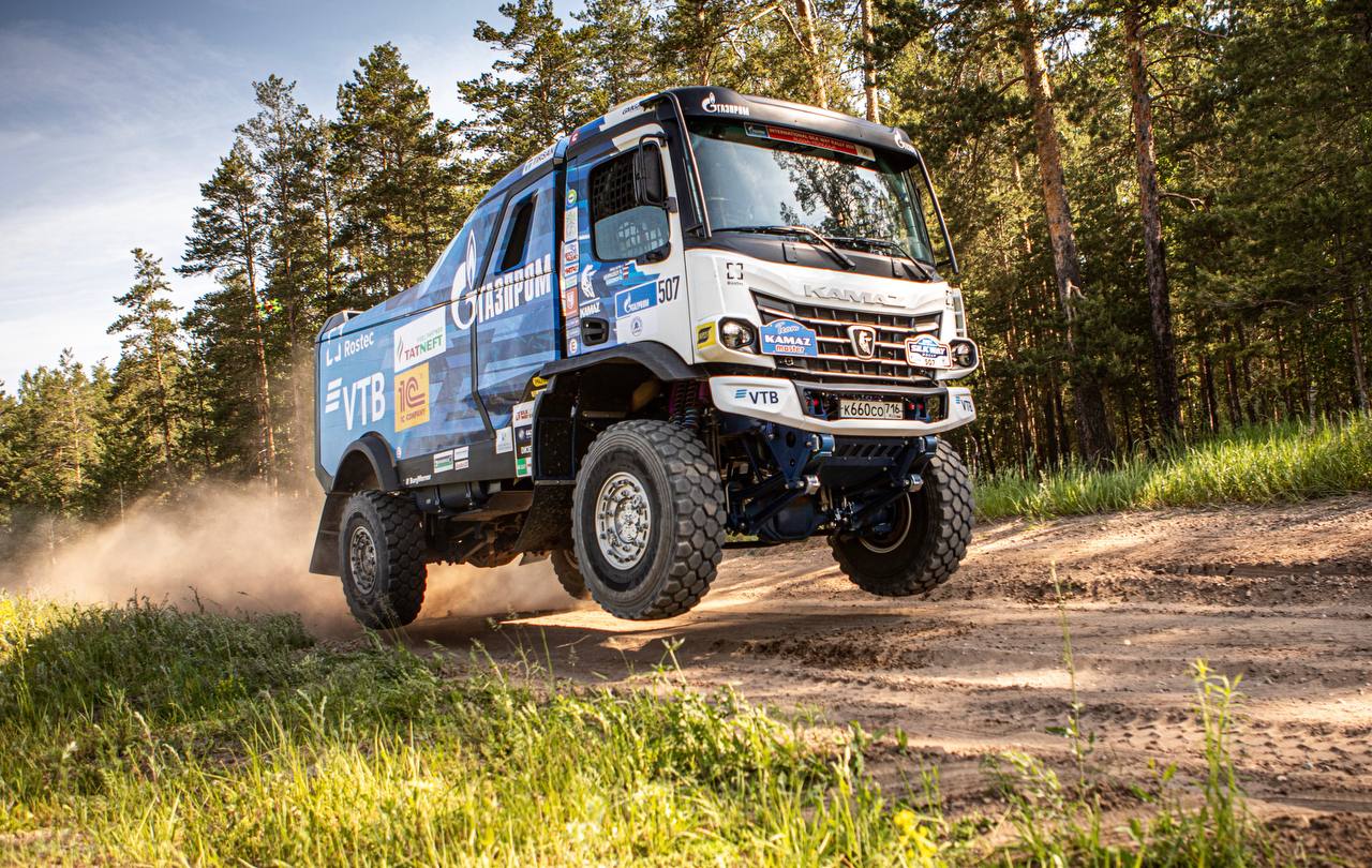 «КАМАЗ-мастер» объявил экипажи на «Шелковый путь-2022»