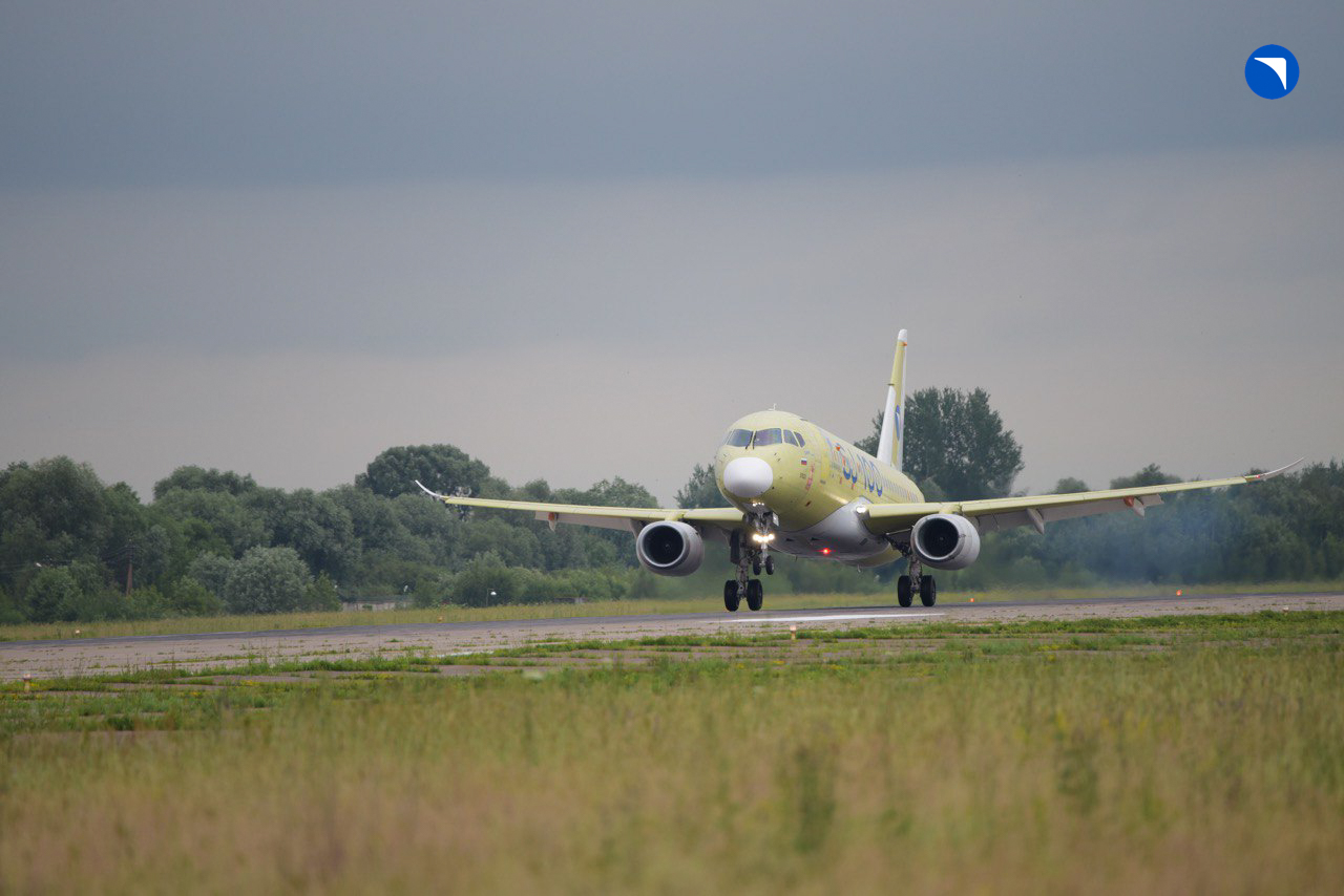 A Russian Superjet with the PD-8 Flew Across the Country from Komsomolsk-on-Amur to Zhukovsky