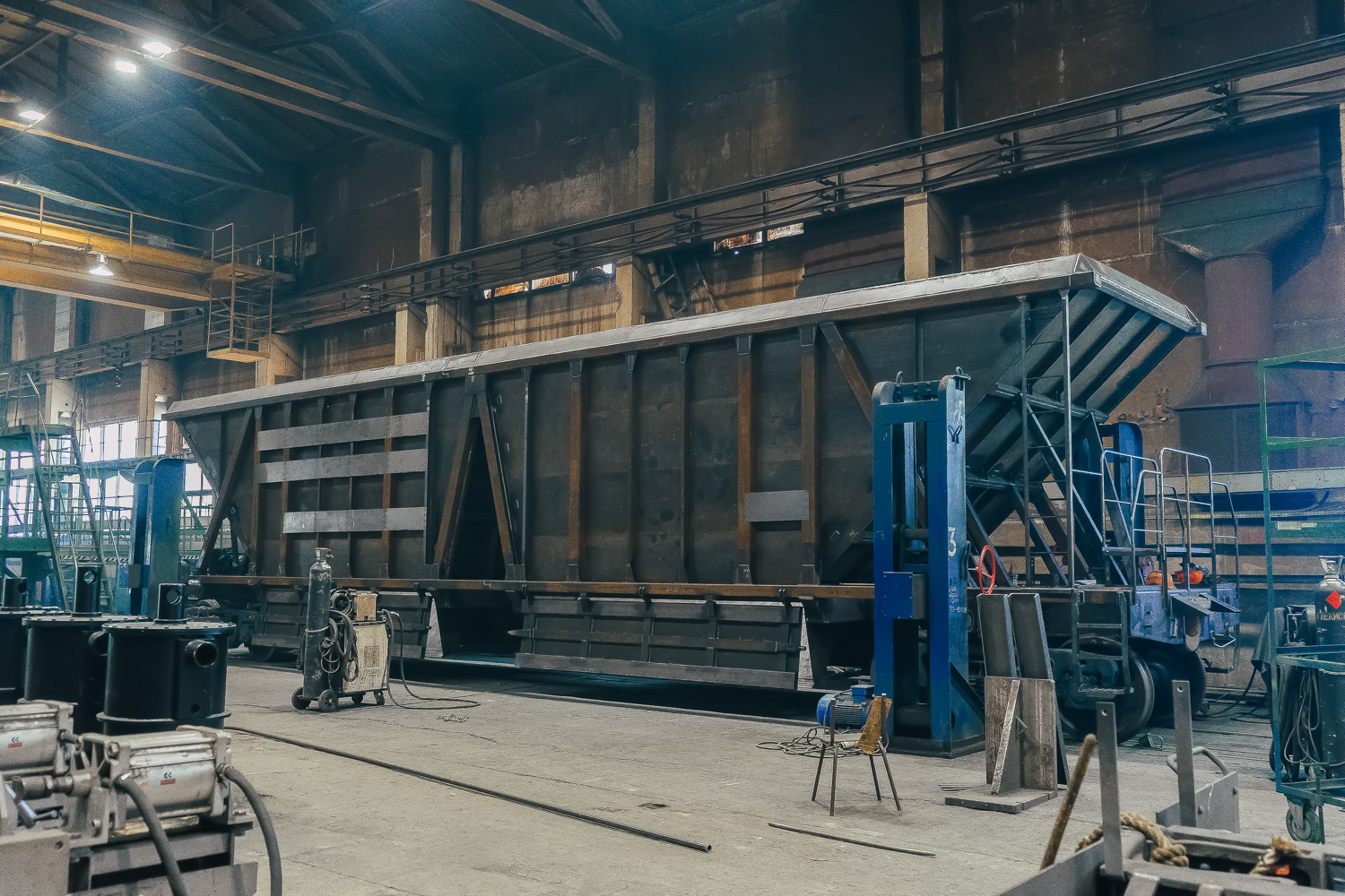 Уралвагонзавод создал специальный грузовой вагон