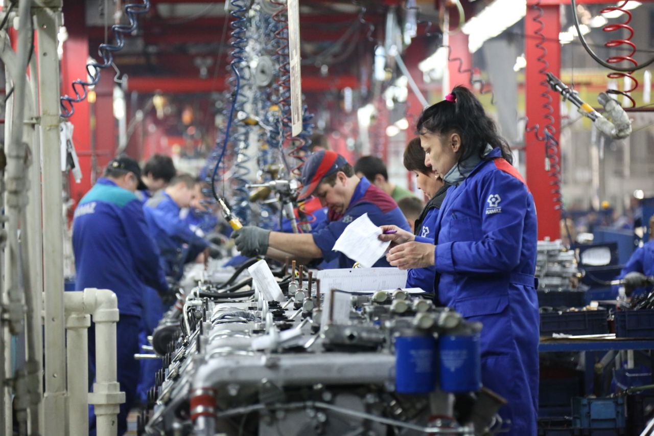 Профессии Ростеха: металловед