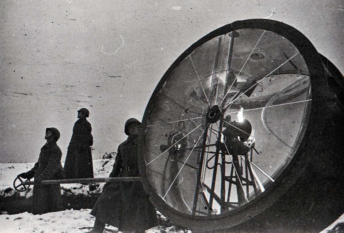 Кузницы Победы: оптика для фронта