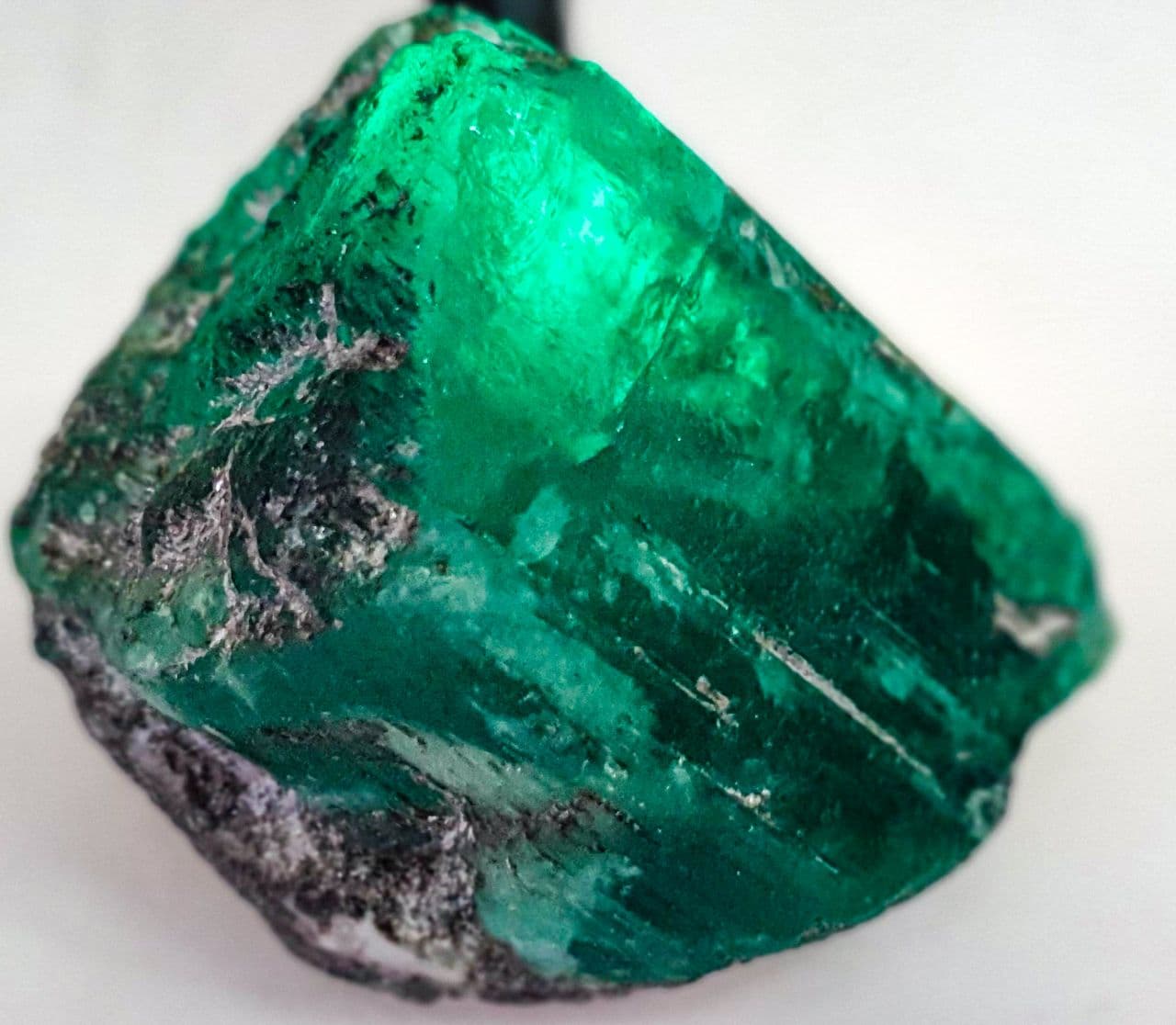 Mariyinskiy Mine Putting up For Auction Unique Emeralds and Alexandrites