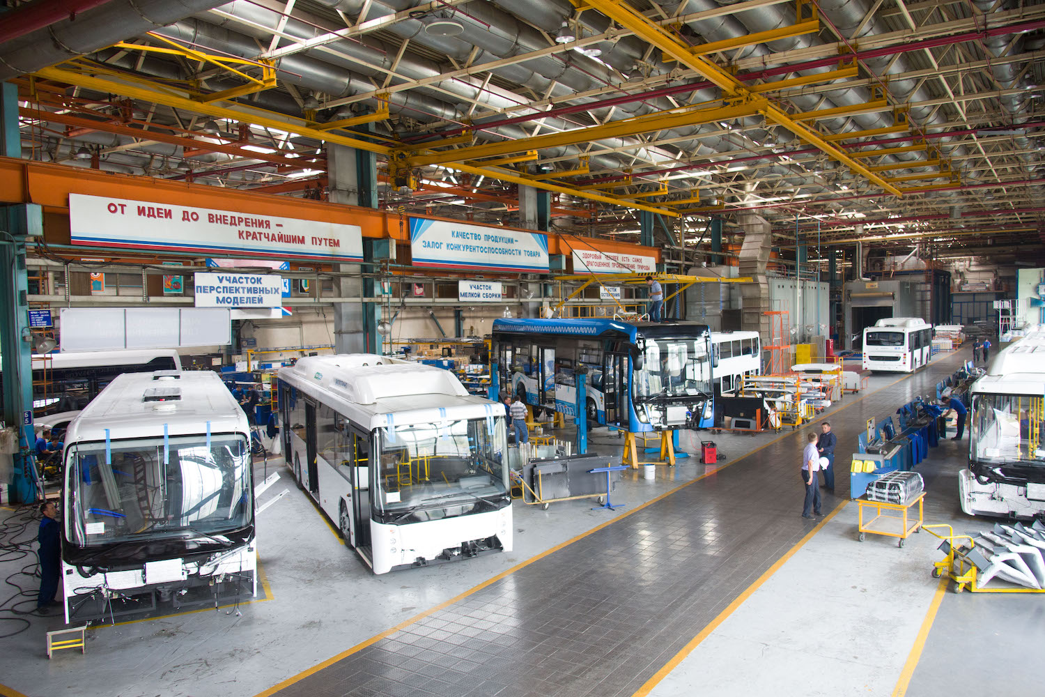 На НЕФАЗе отметили 25-летие автобусного производства