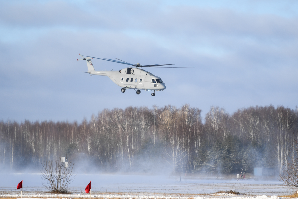 Вертолет Ми-38Т совершил первый полет