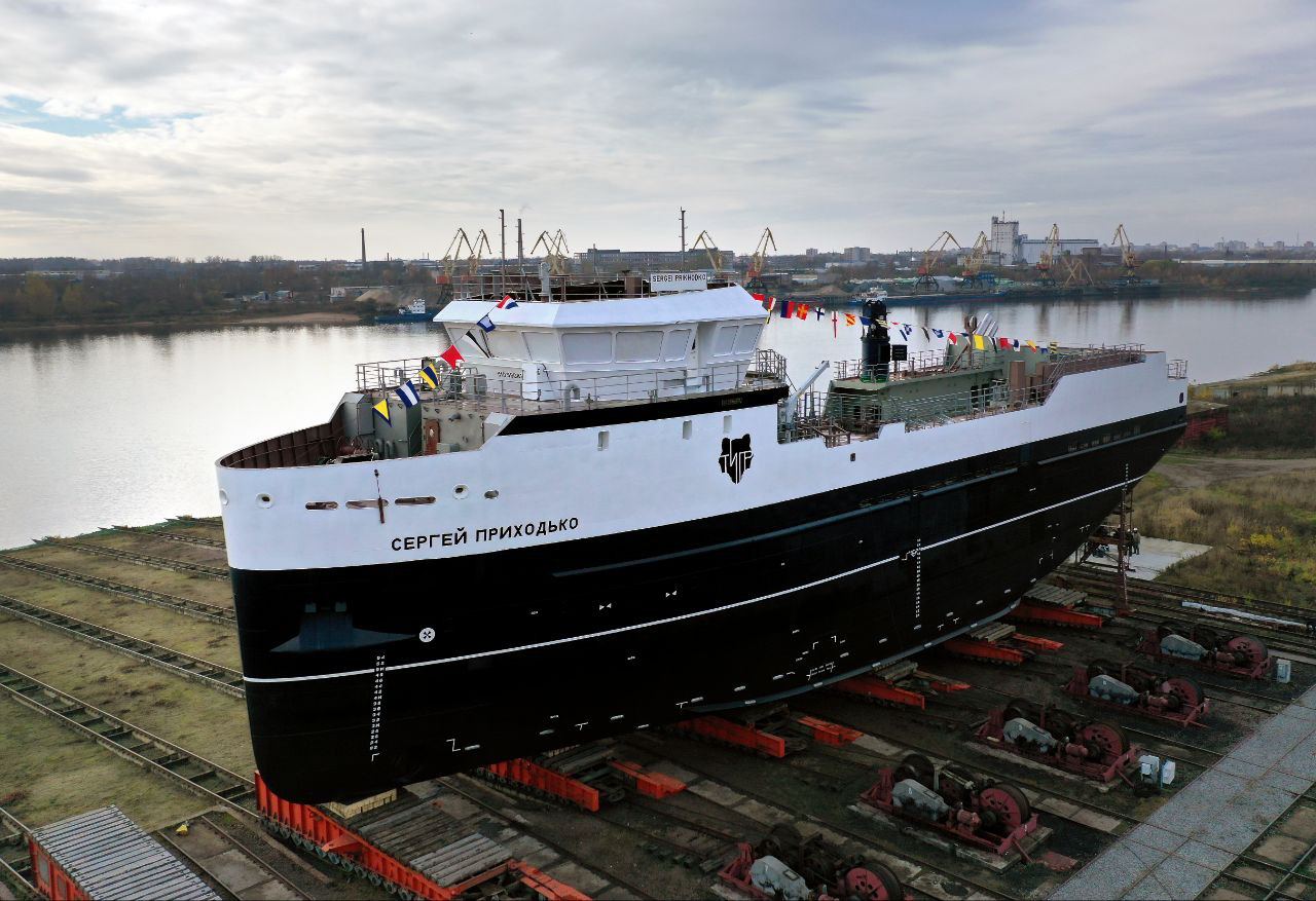 На Верфи братьев Нобель состоялся спуск краболовного судна