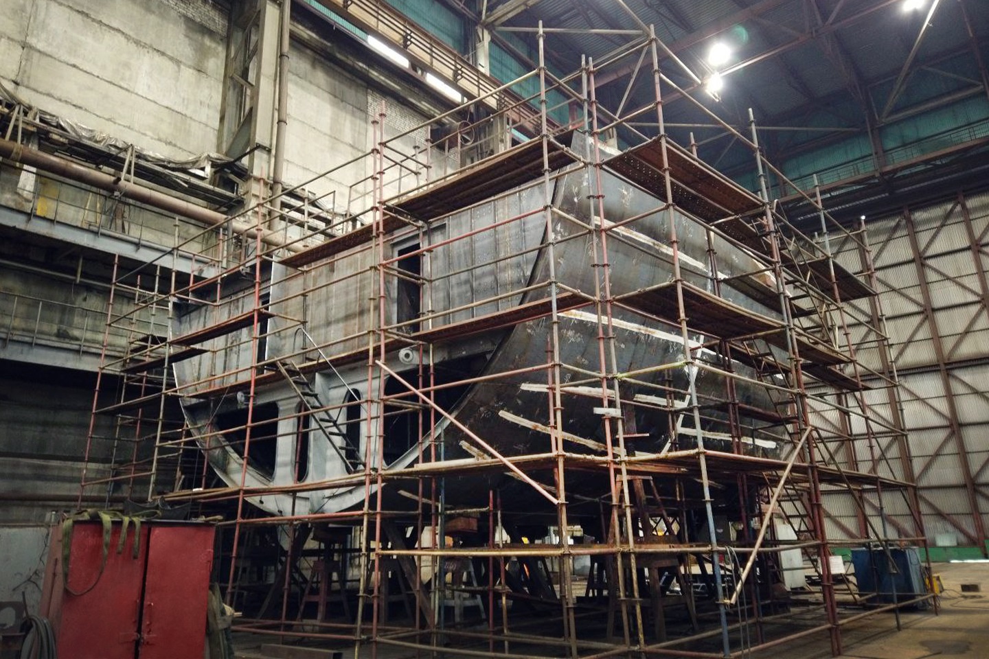 На «Верфи братьев Нобель» завершается формирование второго блока корпуса буксира «Нарвская застава»