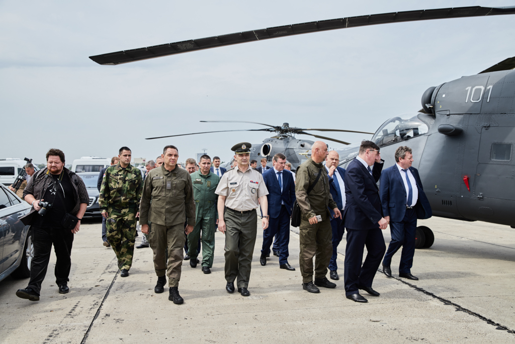 Serbian Defence Minister has Visited Rostov Company "Russian Helicopters"