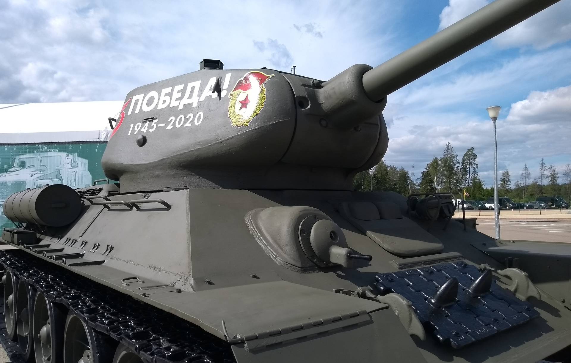 «Уралвагонзавод» восстановил до боевого состояния пять танков Т-34