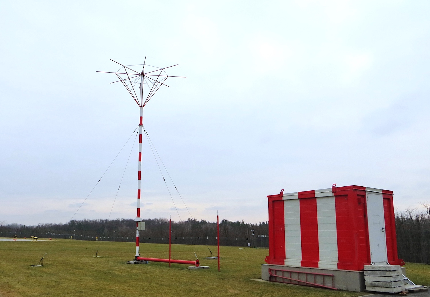 Оборудование Ростеха повысит безопасность посадки самолетов в Красноярском крае