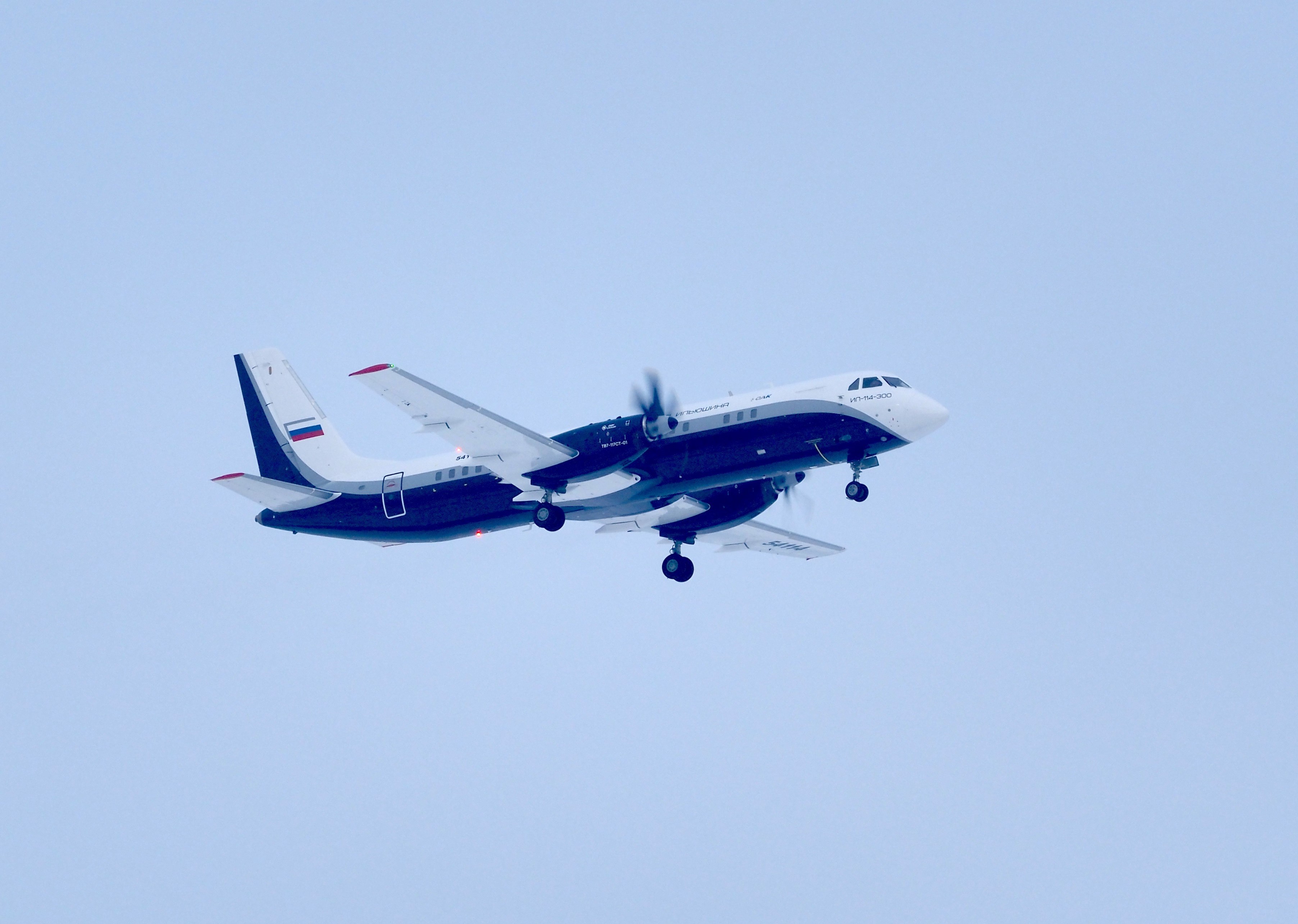 Сегодня Ил-114-300 поднялся в воздух во второй раз