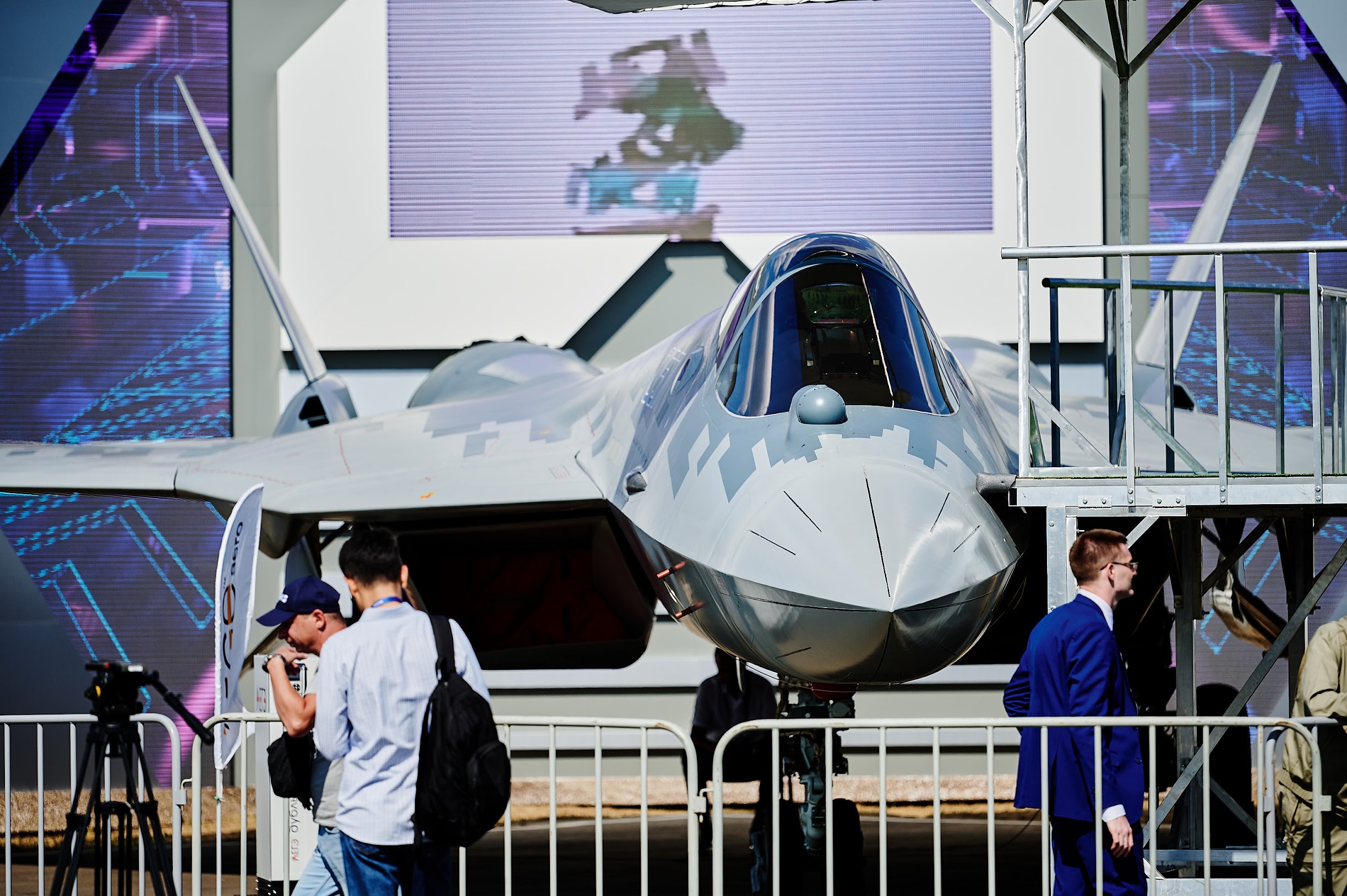 Rostec Improves Stealth Glass Technology
