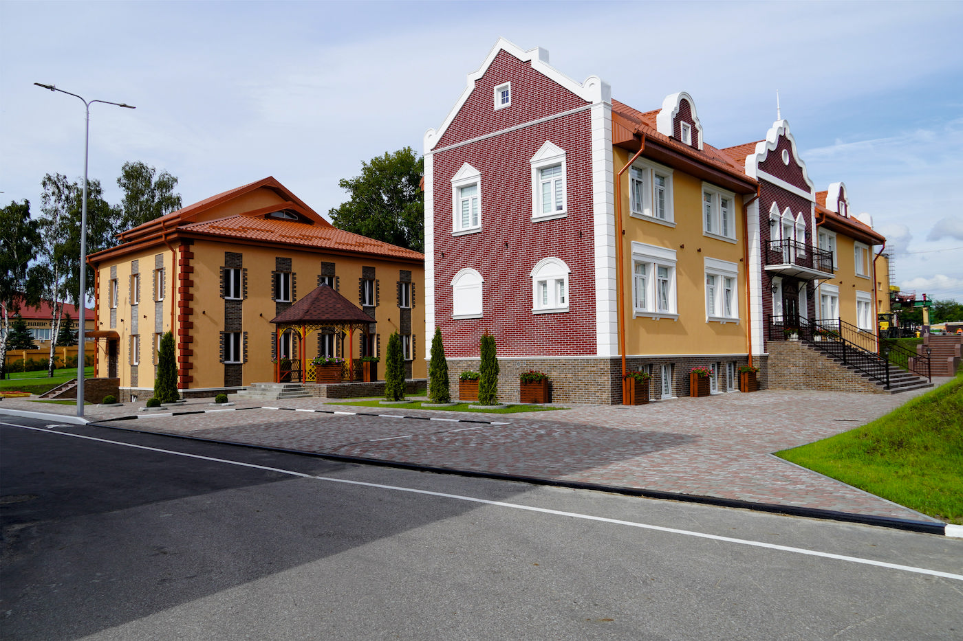 Янтарный комбинат восстановил все исторические здания на своей территории