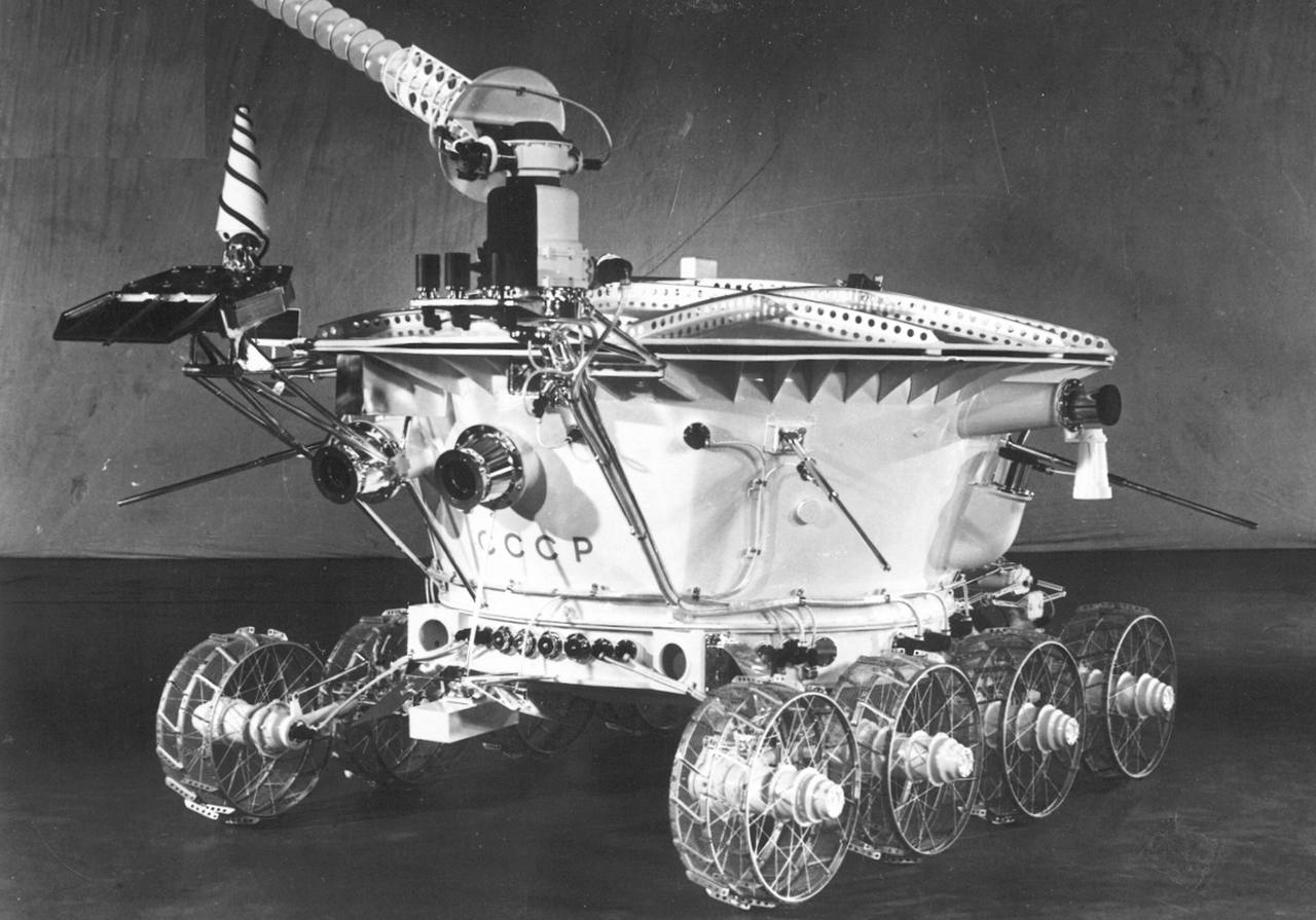 Слетаем на Луну