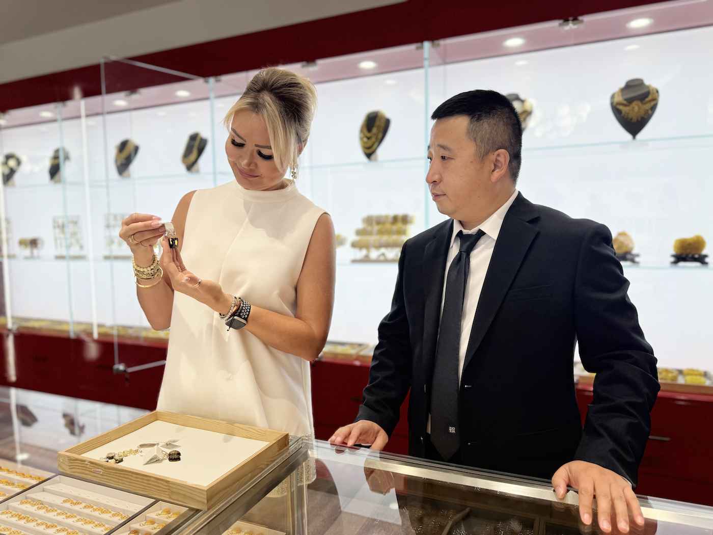 Rostec’s Amber Combine has Opened Its Store in China