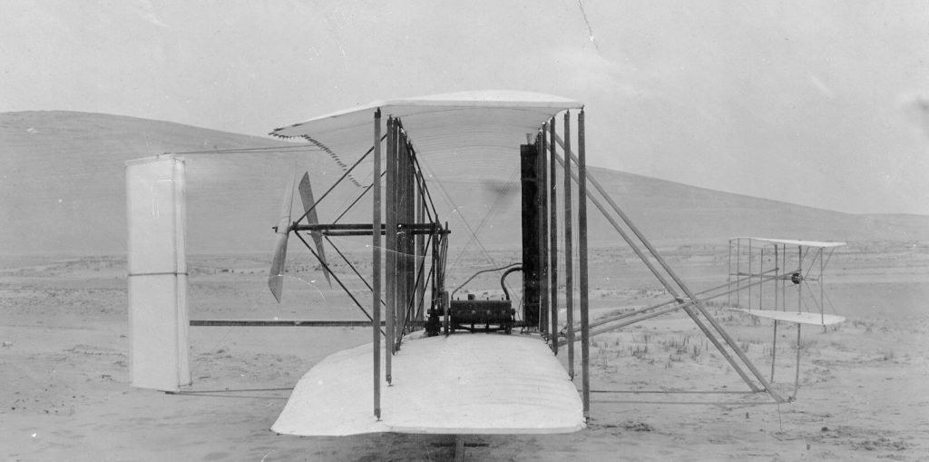 1903-12_Wright-Flyer-side-view.jpg 1903-12_Wright-Flyer-side-view.jpg