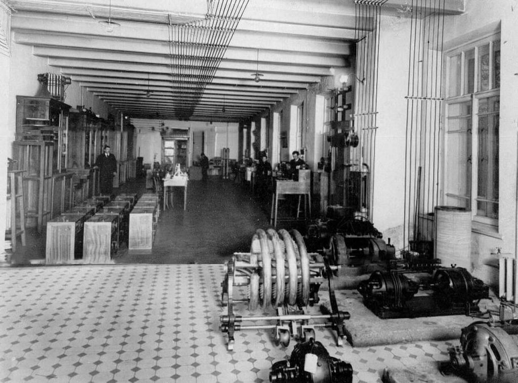 0_1103cb_405aa413_XXXL.jpg 0_1103cb_405aa413_XXXL.jpg