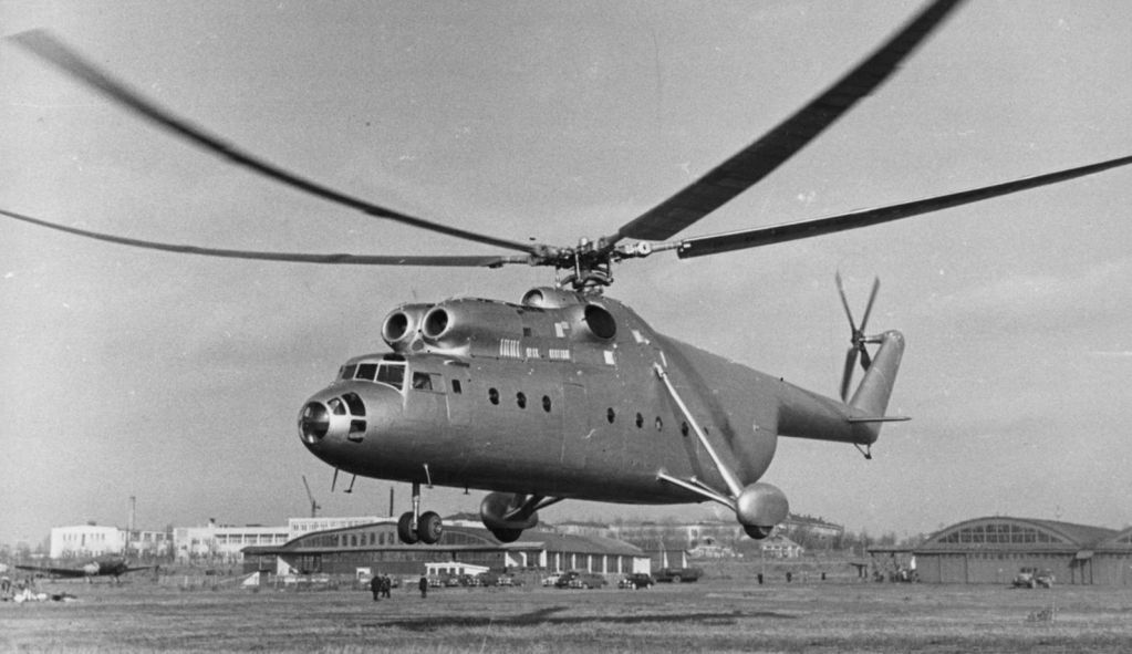 Odin-iz-pervyh-poletov-Mi-6.-1.jpg