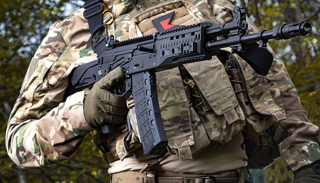 Автоматы Калашникова АК-12, АК-15, АК-19