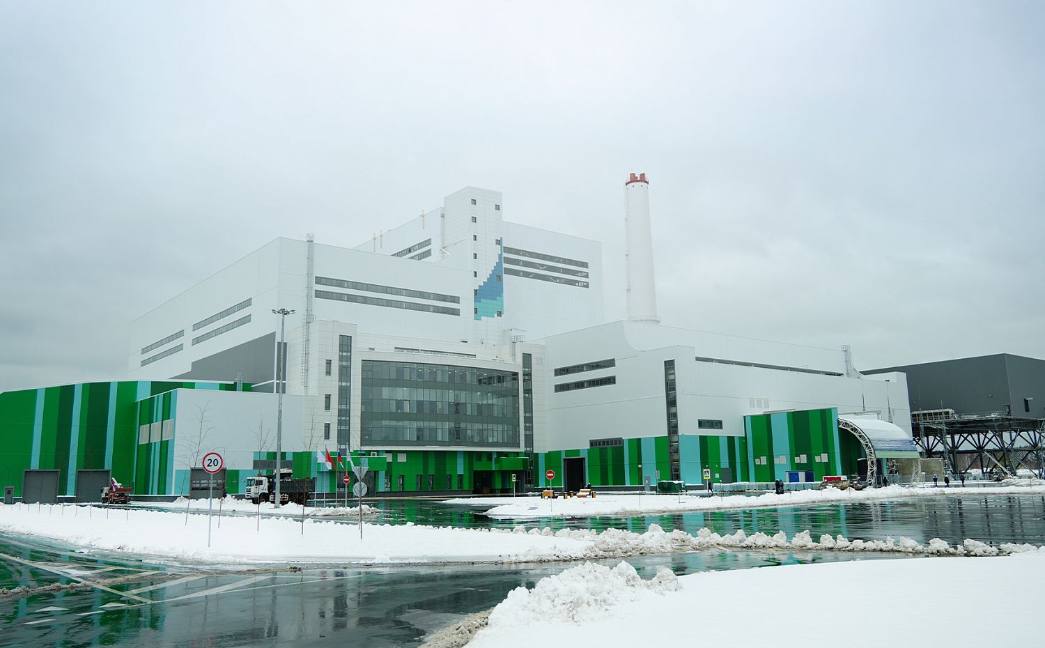 Завод Ростеха по энергоутилизации отходов за первый год работы спас 90 гектаров плодородных земель Подмосковья