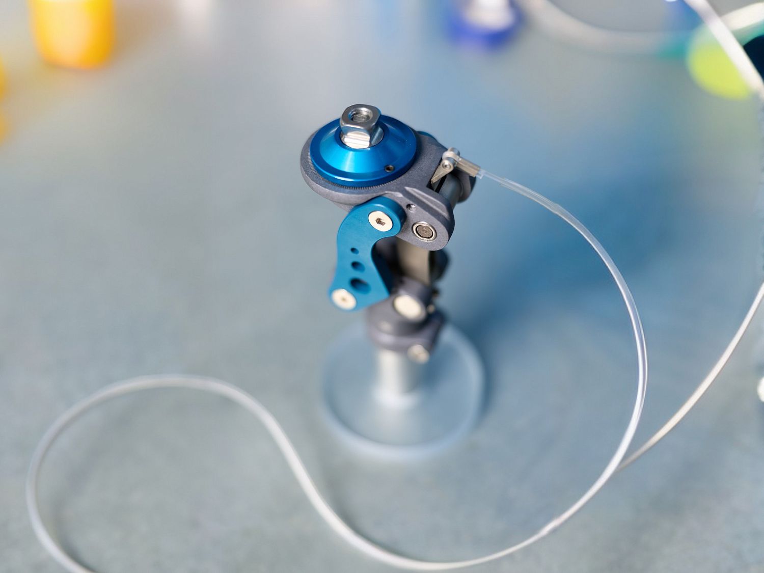 ЦИТО разработал первый отечественный коленный модуль для механического протеза