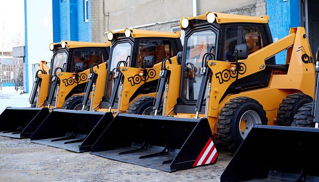 ANT 1000 multi-purpose front-end skid steer mini loader