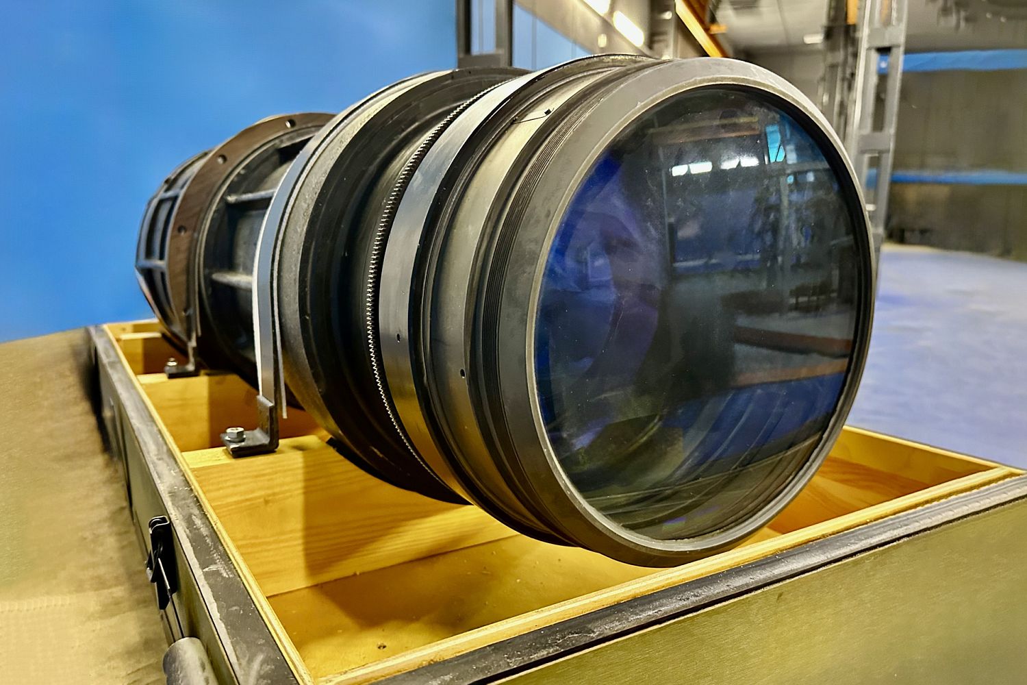 Побывавший в космосе объектив «Швабе» стал частью коллекции Политехнического музея
