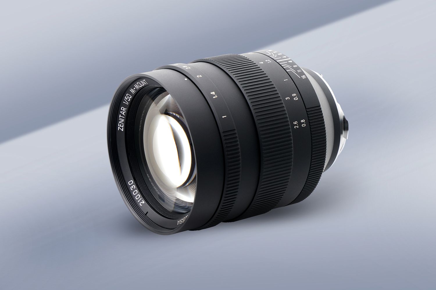 Участники PhotoVideo.Fest 2025 оценили преимущества сверхсветосильных объективов «Швабе»