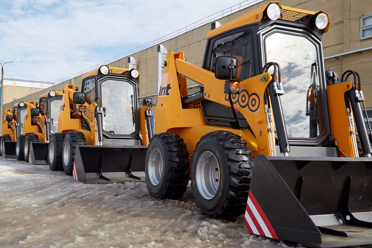 Ростех удвоит производство погрузочной техники марки «Ant» из-за роста спроса